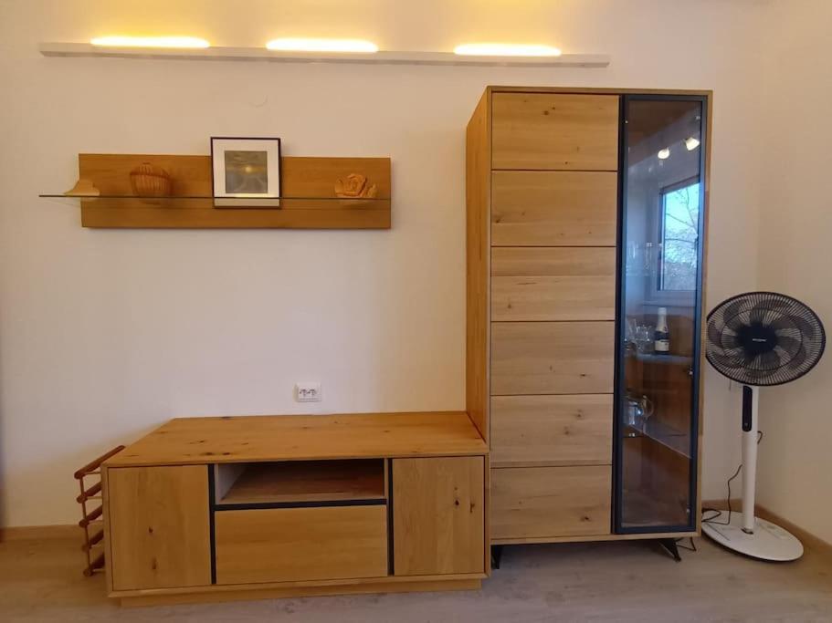 Modernes Apartment In Wien Buitenkant foto